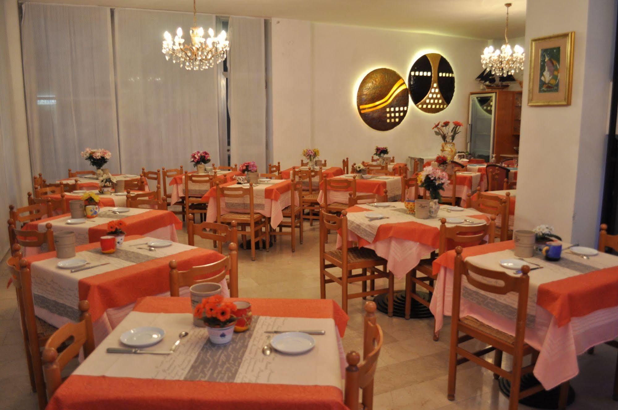 Hotel Nancy Rimini Ngoại thất bức ảnh